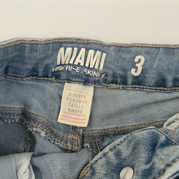 👖 Garage Light Wash Distressed Skinny Jeans – Size 3 👖 - Picture 7 of 8